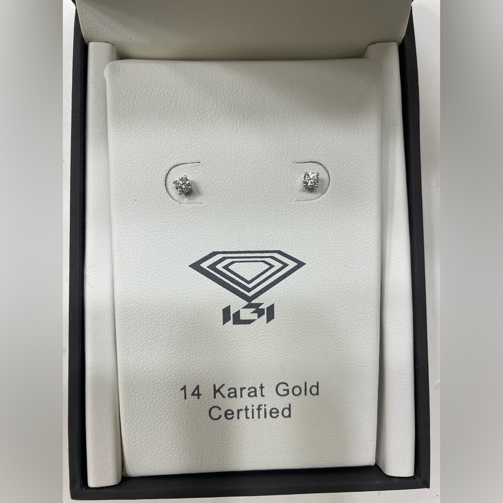 14K White Gold Certified natural Diamond Stud Earrings